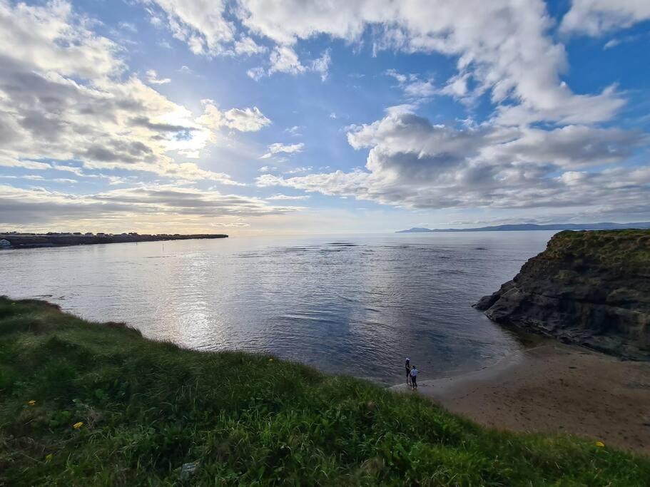 Bundoran Seaside Stays House - Wifi, Large Spacious Home Buitenkant foto